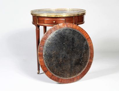 Table bouillotte et son bouchon (cuir et...