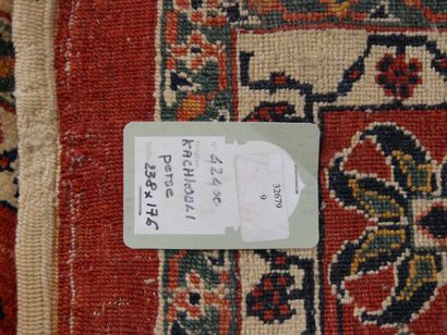 Tapis persan Kashkouli à fond ivoire, 238...