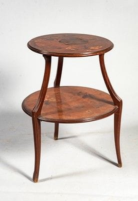 Louis MAJORELLE (1859 - 1926)

Table d'appoint...