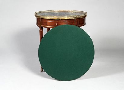 Table bouillotte et son bouchon (cuir et...