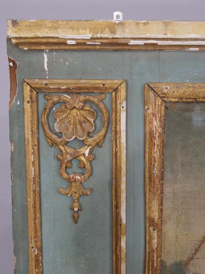 Trumeau en bois et stuc doré et laqué vert,...