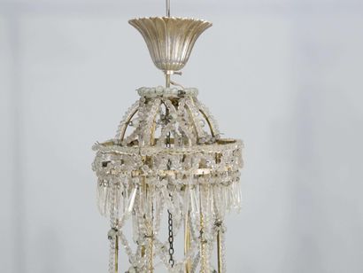 
Lustre de forme montgolfière à pampilles...