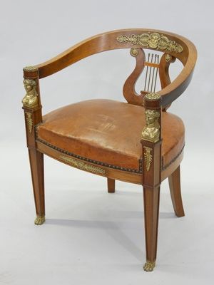Fauteuil gondole en acajou et placage d'acajou,...