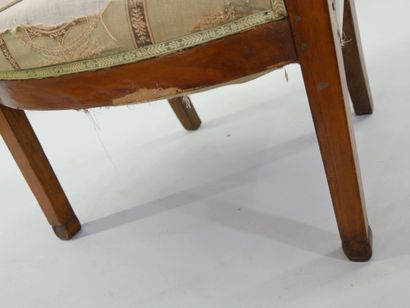 2 fauteuils en acajou et placage d'acajou,...