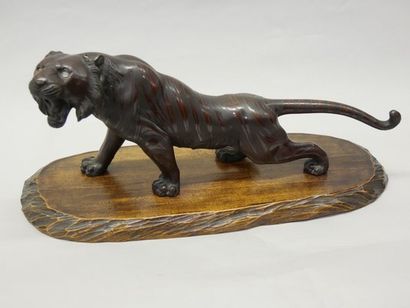 Work of the Far East of the 20th century
Tiger
Sculpture...