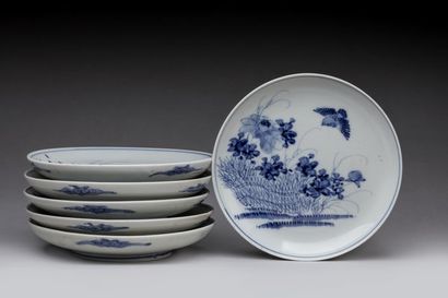 JAPAN, late 19th century - Six blue and white...