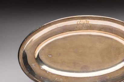 Pair of oval dishes in silver plated metal,...