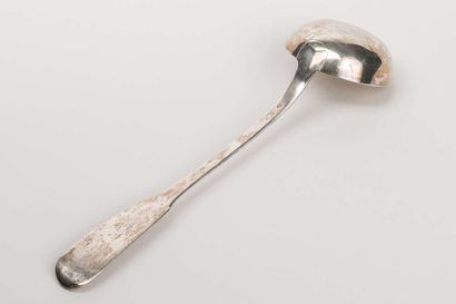Ladle in plain silver with the number BB...