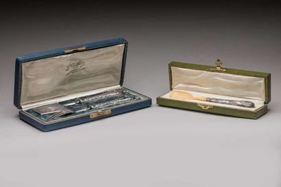 Two pieces cutlery, forged silver handle,...