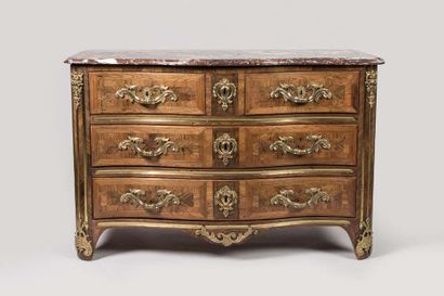 Chest of drawers with curved front in violet...