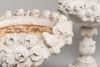Pair of large alabaster bowls XIXth century...