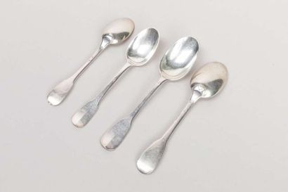 Twenty-four single-flat silver mocha spoons
Minerve...
