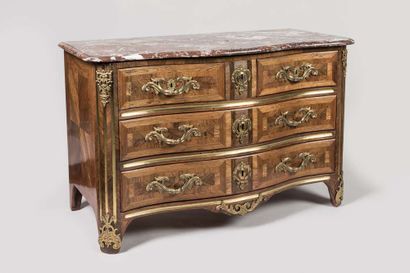 Chest of drawers with curved front in violet...