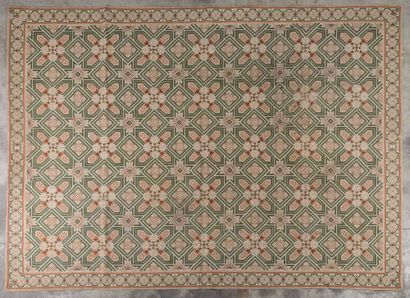 Portuguese carpet, XXth century
Large carpet...