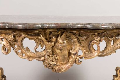 Beautiful console in gilded and carved wood...