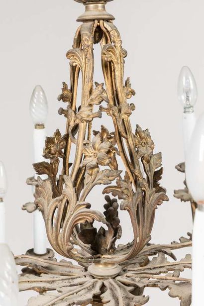 Bronze chandelier with 24 lights on two rows,...