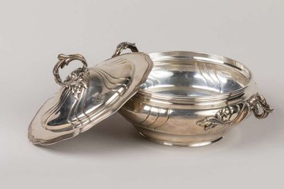 Silver Rocaille style covered vegetable dish,...