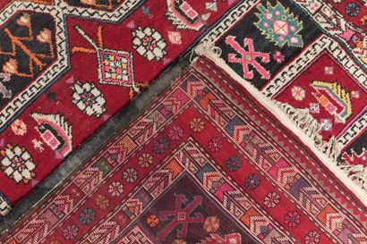 Lot of two carpets
Bidjar carpet (cotton...