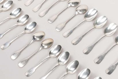 Twenty-four single-flat silver mocha spoons
Minerve...