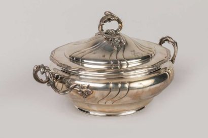 Silver Rocaille style covered vegetable dish,...