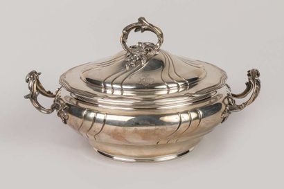 Silver Rocaille style covered vegetable dish,...