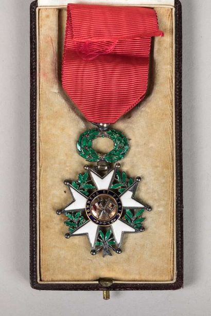 Legion of Honor, War Cross with palms in...