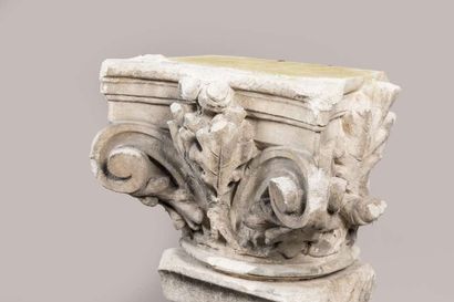 Corinthian capital in limestone with curved...