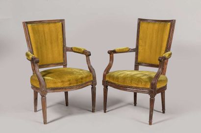 Two armchairs that can form a pair with trapezoid...