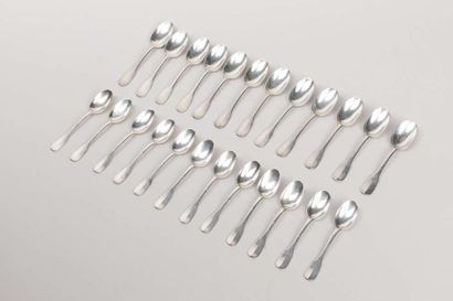 Twenty-four single-flat silver mocha spoons
Minerve...