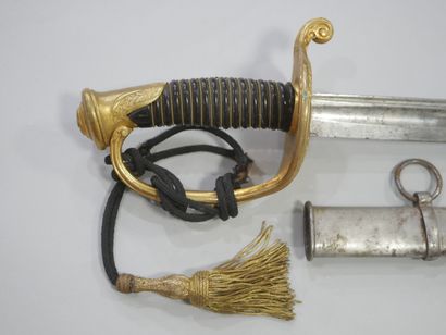 Sabre d'officier modèle 1855. Monture ajourée...