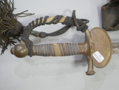 Epée d’officier modèle 1852/57. Clavier à...