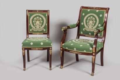 Mobilier de salon en acajou et placage d'acajou...