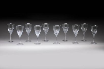 H & M
Suite de 10 verres en cristal ; les...