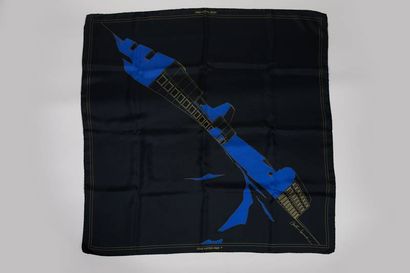 LOUIS VUITTON - Foulard 100 % soie bleu et...