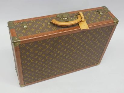 LOUIS VUITTON - Valise modèle Alzer 55, toile...