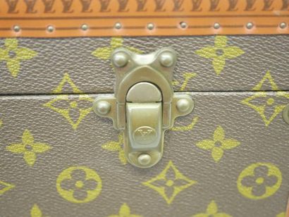 VUITTON - Valise Louis Vuitton modèle Alzer...