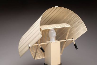 MARIO BOTTA (NÉ EN 1943) DESIGNER &ARTEMIDE...