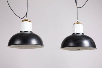 PRESCOTT LUMINAIRES
Paire de suspensions.
Les...