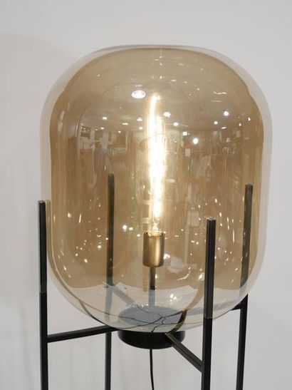 TRAVAIL DANS LE GOUT DE HERKNER
Lampe de...
