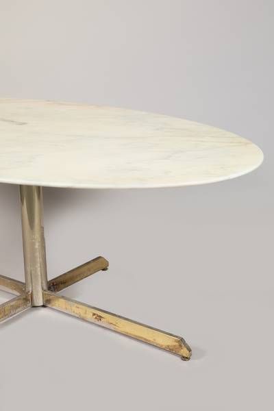 ROCHE BOBOIS - LE MODÈLE COMMUNÉMENT ATTRIBUÉ...