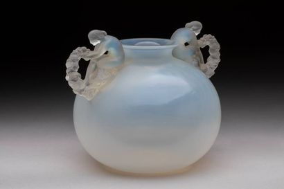 RENÉ LALIQUE (1860-1945)
