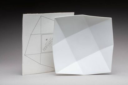 ALDO CAVANNA POUR BERNARDAUD A LIMOGES
Coupe,
Prix...