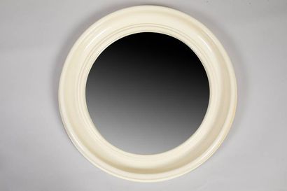 Miroir rond laqué blanc
(fêle)
diam : 66...
