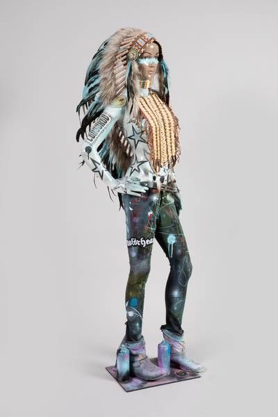 TRAVAIL CONTEMPORAIN 
L'indienne
Mannequin...