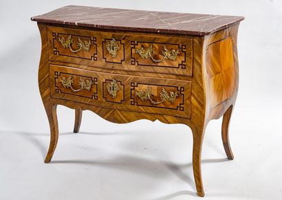 Commode en placage de bois de rose, bois...
