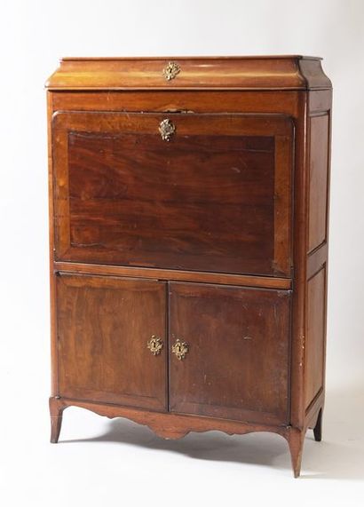 Walnut doucine desk opening to 1 drawer,...