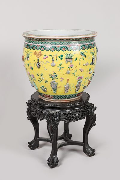 CHINA - Late 19th century
Large polychrome...