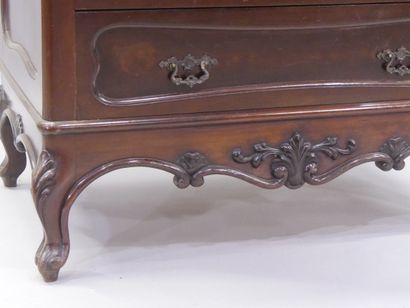 Neo-Louis XV scribanne chest of drawers
(small...
