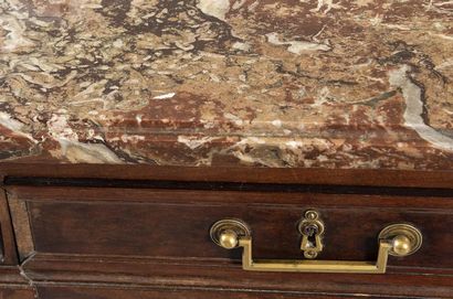 Petite enfilade, peu profonde, en acajou...