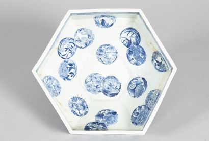 JAPON, Imari - Epoque MEIJI (1868 - 1912)
Jardinière...